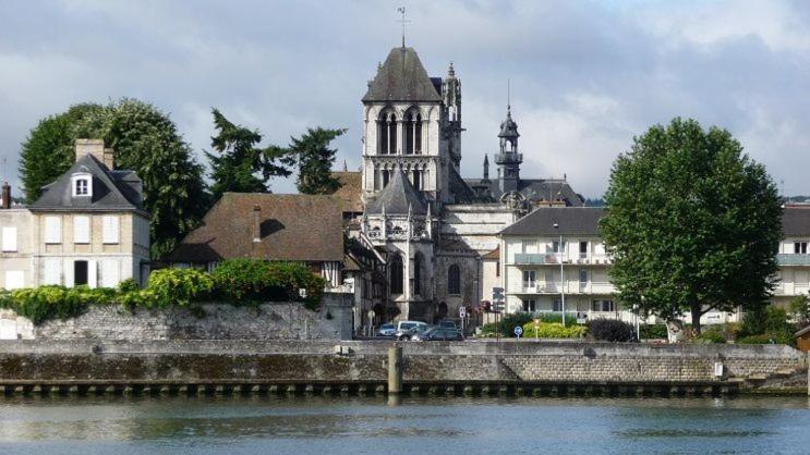 La Chapelle De Monet - Logis Eglantine Bois-Jerome-Saint-Ouen Exterior foto